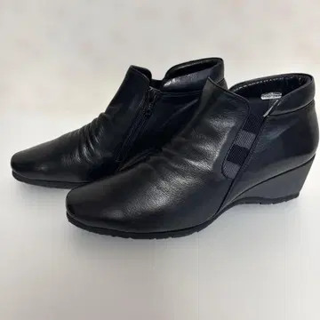 madras 블랙 가죽 웨지 부츠