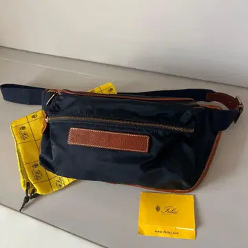 Felisi 바디백 네이비