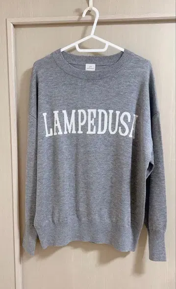 그린 라벨 로고 니트