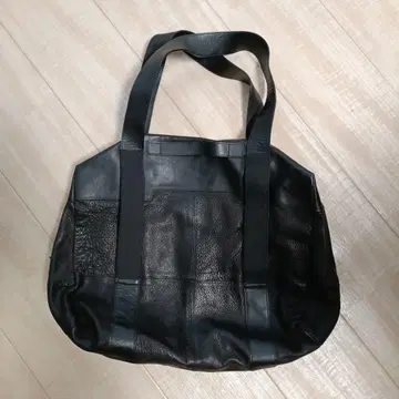 가죽 토트백 블랙