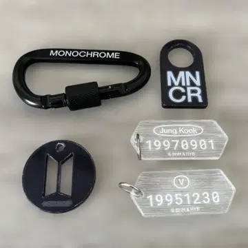 BTS MONOCHROME V 정국 키링