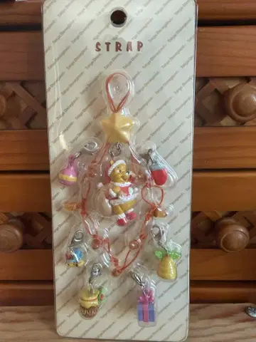 [디즈니] 곰돌이 푸 크리스마스 참 포함 스트랩 세트