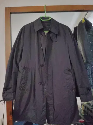 온워드 카시야마 Gotairiku 스텐카라 코트 블랙