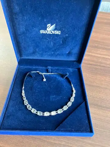 SWAROVSKI 스와로브스키 목걸이 고져스