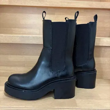 사이드 고어 통굽 부츠 H&M