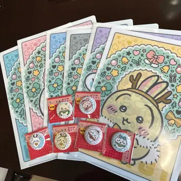 클리어 파일 6개와 캔뱃지 4개 세트