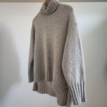 투모로우랜드 맥피 터틀넥 스웨터 S