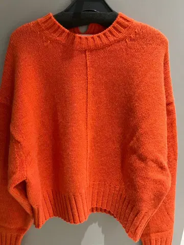 투모로우랜드 맥피 라무 캐시미어 크루넥 풀오버