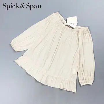 새상품 스픽앤스팬 데신 개더 블라우스 라이트 베이지 사이즈 F