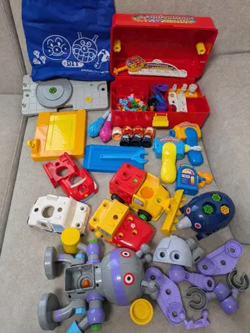 호빵맨 묶음 판매 나사나사 차고 박스 다다단 단 작동하는 탈것