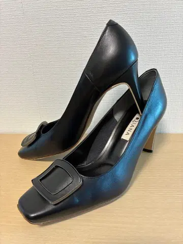 [ DIANA ] 블랙 하이힐 펌프스 24