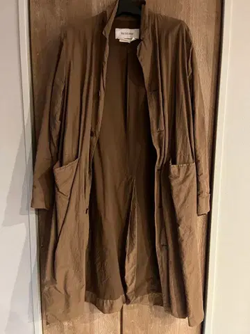 베리테쿠르 브라운 롱 코트