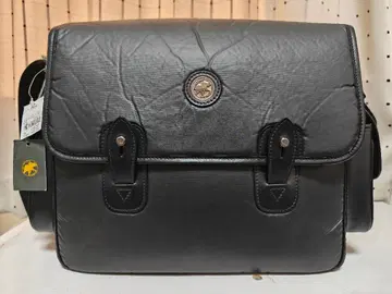 미사용품 헌팅월드 바 크로스 캐리 올 숄더백