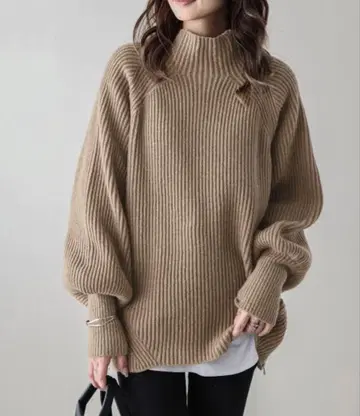 택 포함 새상품 라지엠 하이넥 사이드 지퍼 오버 사이즈 니트 브라운