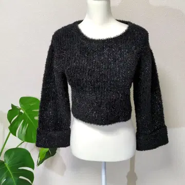 [ 새상품급 ] 라메 믹스 블랙 크롭 니트 스웨터