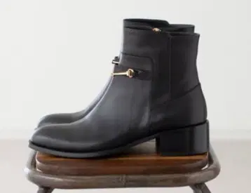 가죽 비트 부츠 블랙