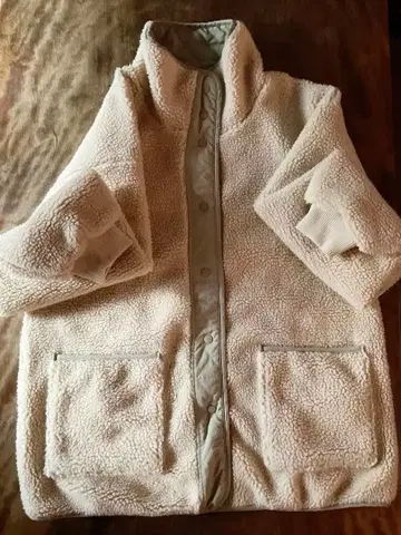 플리스 자켓 크림색 캐주얼