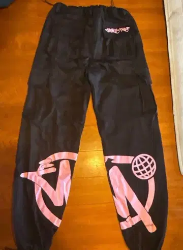 Minustwo 카고 팬츠 핑크 그래픽 블랙