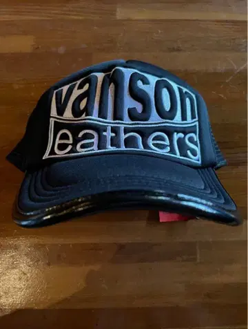 새상품 vanson 반손 파이핑 테이프 엠블럼 자수 메쉬 캡