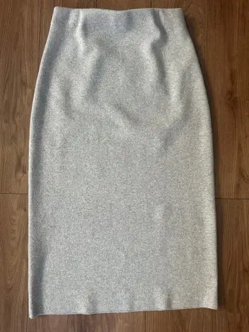 23구 캐시미어 블렌드 I 라인 니트 스커트