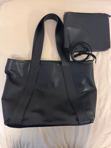 EM/완판템 블랙 토트백(파우치 포함)