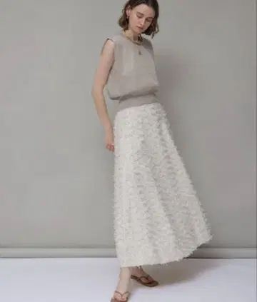 카듀네 CADUNE 플래그 얀 스커트