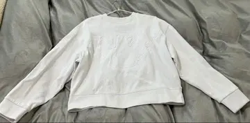 ARMANI 화이트 로고 크롭 맨투맨