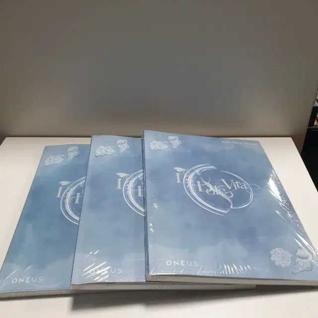 원어스 La Dolce Vita 앨범 3장