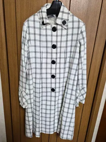 Vertical 체크 무늬 트렌치코트