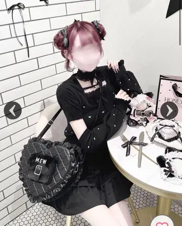 HONEY MEW Luv 퍼 포켓 부착 BIG 하트 백