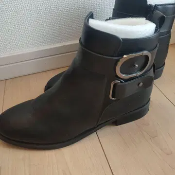 블랙 L 백지퍼 부티