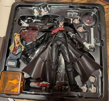 HELLSING 아카드 리볼텍 야마구치 피규어