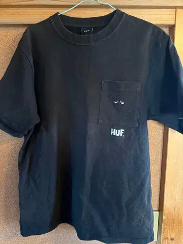 HUF 블랙 T셔츠 S 사이즈