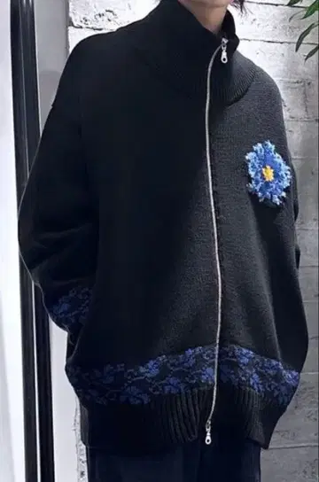 백 플라워 코위찬 니트 블랙