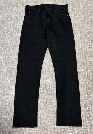 유니클로 슬림핏 셀비지 데님 팬츠 블랙 30