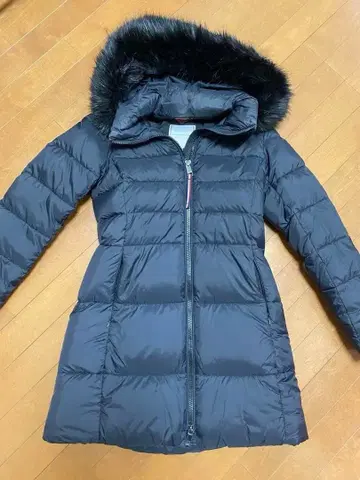 TOMMY HILFIGER 블랙 다운 자켓 XS