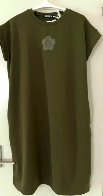 프렌치 슬리브 원피스