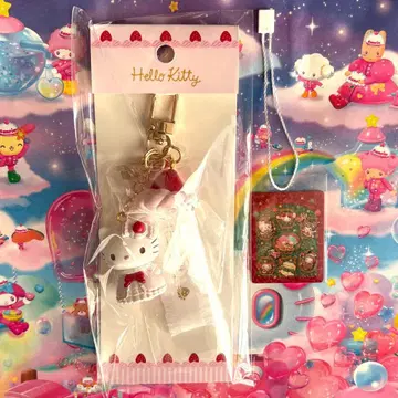 산리오 딸기 휘핑 케이크 키링 키티 덤 포함