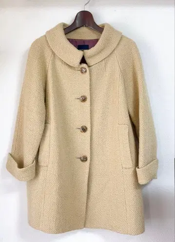 TOMORROW LAND 코트