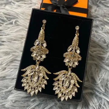 골드 크리스탈 롱 귀걸이 브라이덜 액세서리 결혼식 전 촬영 드레스 사진