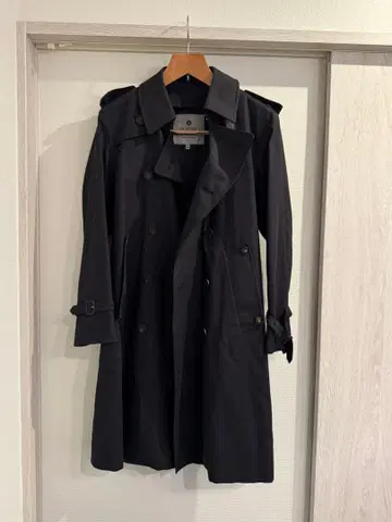 CHURCHILL 다크 네이비 트렌치코트