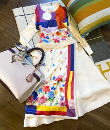 Chesty 플라워 프린트 니트 원피스