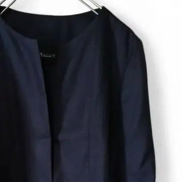 모가 플래티넘 노카라 자켓 실크 100% 사이즈 3