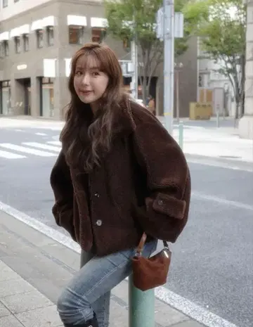 canie 브라운 보아 자켓