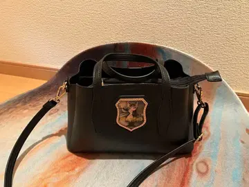 로고 포함 블랙 숄더백