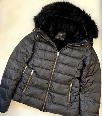 [ 새상품급 ] ZARA 자라 다운 코트 퍼 포함 블랙 보아