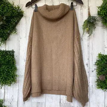 평평하게 놓았을 때 가슴 너비 63