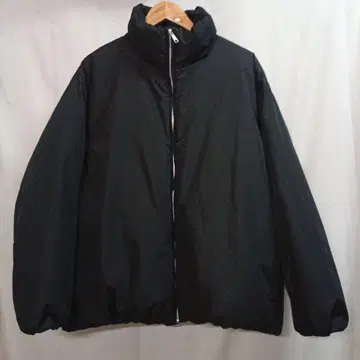 MONG-MART 블랙 다운 자켓