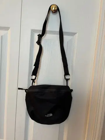 THE NORTH FACE 더 노스 페이스 숄더 새상품