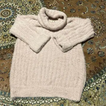 복슬복슬 라이트 핑크 터틀넥